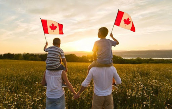 Thẻ xanh và Quốc tịch Canada có gì khác biệt?